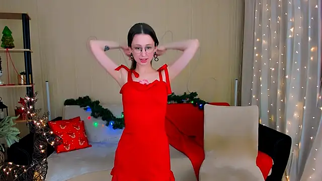 YourLovellyStory online show from December 16, 4:57 pm