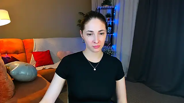 SensitiveSooul online show from May 16, 7:35 pm