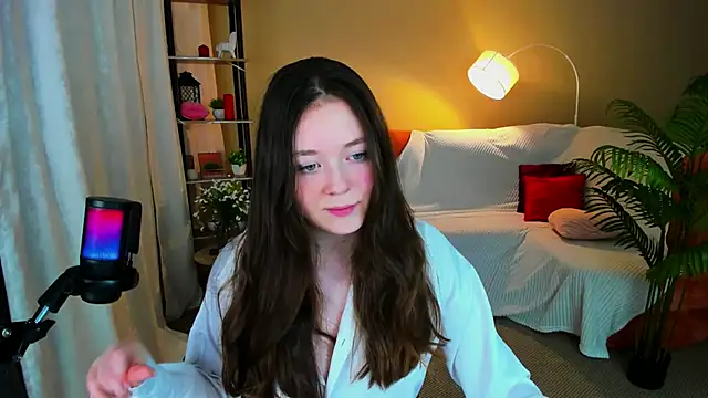 AlluringLookk online show from February 19, 5:34 pm