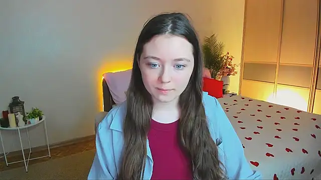 AlluringLookk online show from May 17, 4:50 pm