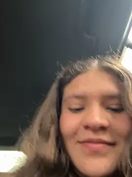 Emilyybennet  online show from February 14, 9:17 pm