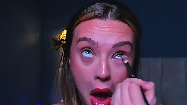 OliviaReece online show from January 11, 7:57 am