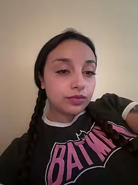 CharmingMaddie online show from May 23, 12:20 am