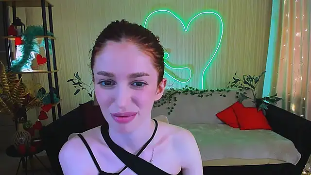ChristinaConteeree online show from May 14, 1:39 pm
