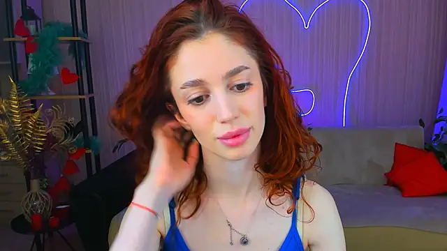 ChristinaConteeree online show from May 28, 11:08 am