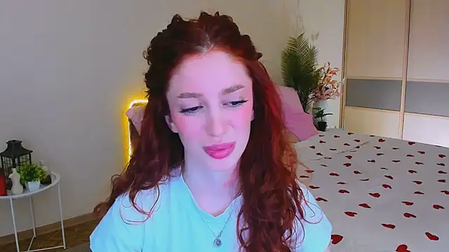 ChristinaConteeree online show from May 8, 7:16 pm