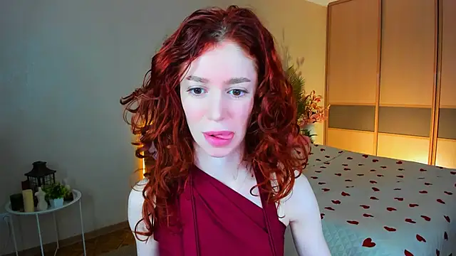 ChristinaConteeree online show from May 13, 3:12 am
