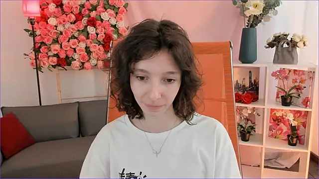 EmmanuellBrown online show from February 15, 7:51 am