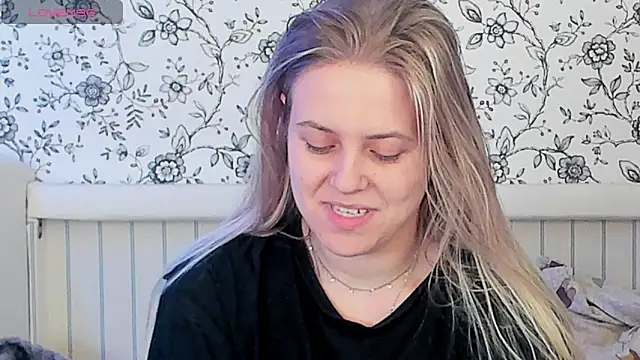 AngelAnty online show from May 17, 5:12 pm