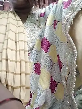 Snapshot of Monika_Telugu_Girl chatting on September 19, 4:11 am Monika Telugu Girl online show from September 19, 4:11 am