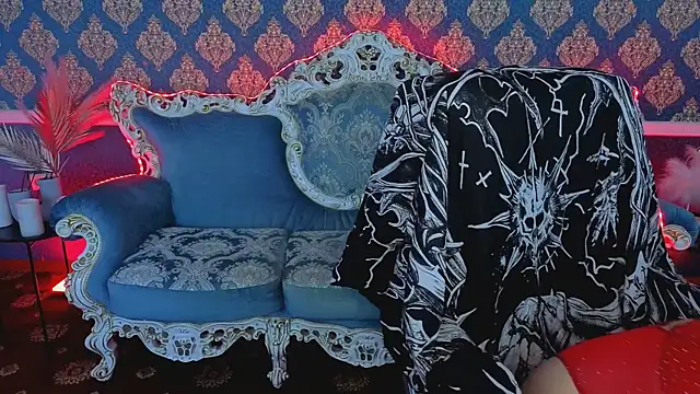 Clumsy Nana online show from May 12, 7:42 pm