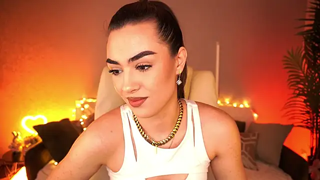 EricaSin online show from May 7, 7:01 am