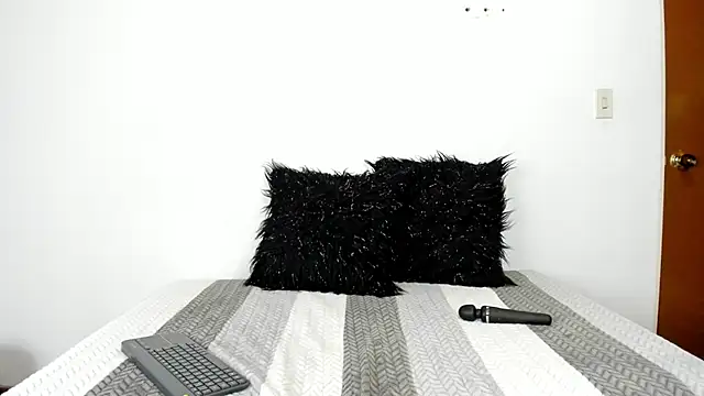 Camila Martiinez online show from October 17, 7:39 pm