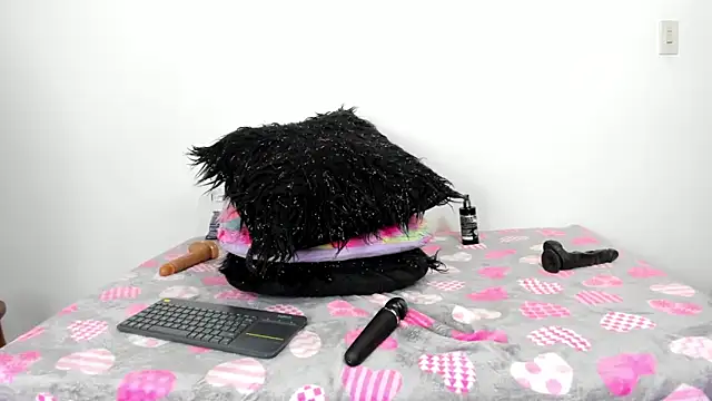 Camila Martiinez online show from November 11, 10:07 pm