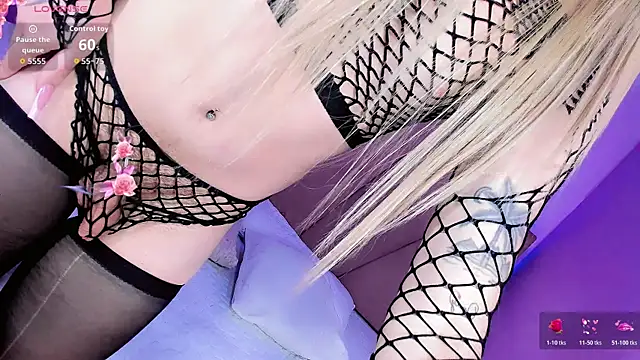 Babyuriel211 online show from May 7, 5:12 am