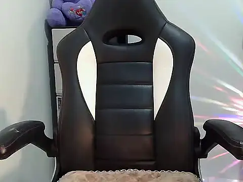 lovelynie123 online show from March 15, 8:55 pm