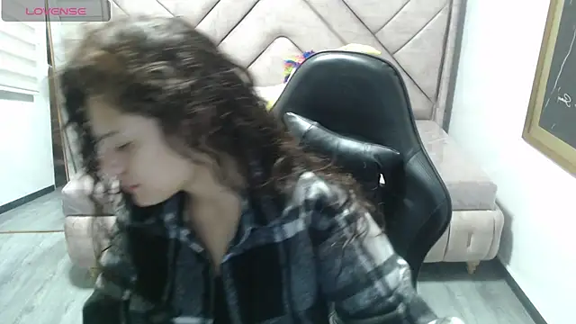 Velvet Moon V online show from January 19, 1:07 pm