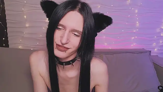 madi snow online show from April 2, 1:41 pm