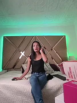 BelhaLawuo online show from March 31, 8:20 pm