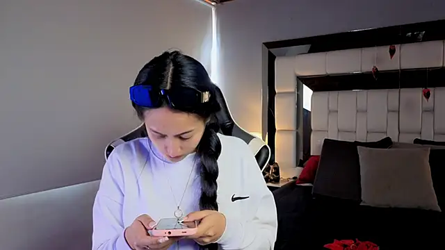 Adhara7 online show from February 25, 8:18 pm