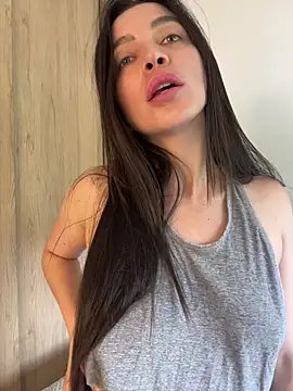 karinasantos  online show from May 6, 3:16 pm