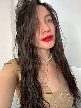 karinasantos  online show from May 1, 8:56 pm