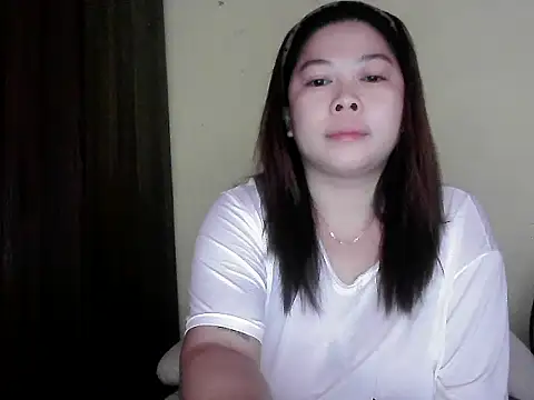 mimi15 online show from May 10, 11:07 pm