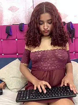 ladulcemary online show from September 22, 7:45 pm