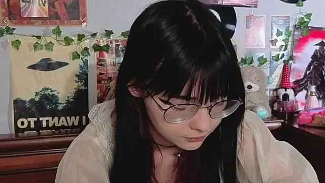 BereniceBattersby online show from November 17, 11:00 am