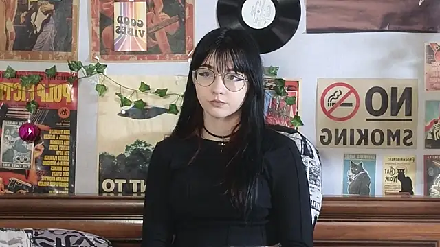 BereniceBattersby online show from October 28, 8:31 am