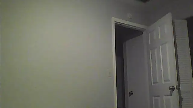 sarahkat86 online show from May 17, 11:26 pm