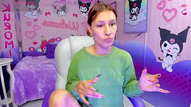 Snapshot of michell__petit_ chatting on September 24, 12:26 pm michell petit online show from September 24, 12:26 pm