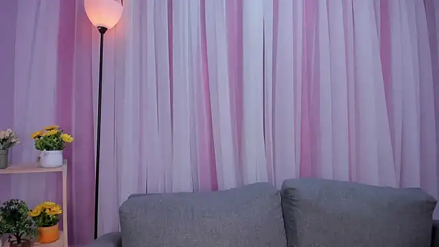 Maddiee Jackson online show from October 9, 11:31 pm