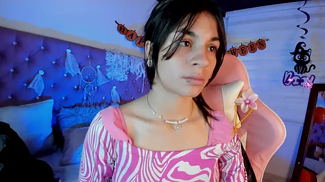 Jade rey  online show from October 17, 7:28 pm