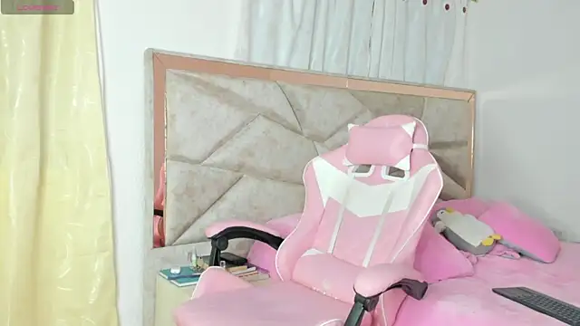 kendal hot01 online show from October 8, 9:08 pm