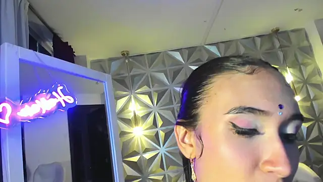 hellen tease online show from May 13, 4:24 pm