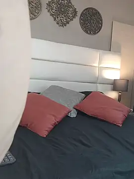 SuzzieSweet online show from March 27, 6:41 pm