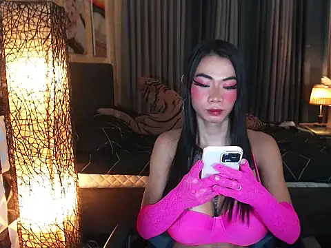 HorseCockJamieTS online show from October 4, 11:09 pm