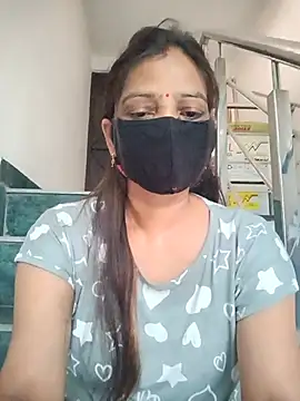soni yhakur online show from May 22, 11:58 pm