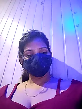 Snapshot of soni_yhakur chatting on September 13, 10:12 am soni yhakur online show from September 13, 10:12 am