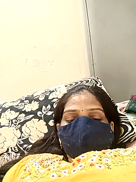 Snapshot of soni_yhakur chatting on September 16, 4:15 pm soni yhakur online show from September 16, 4:15 pm