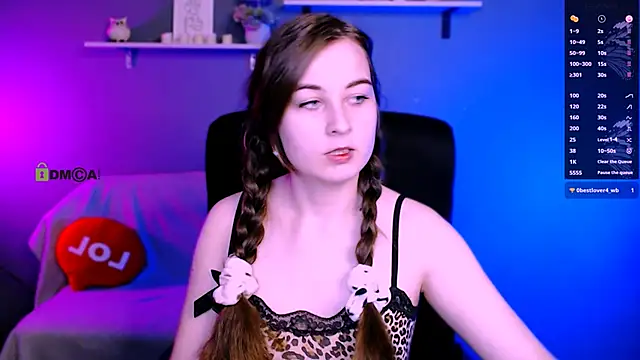 lilith diva online show from November 15, 8:10 pm