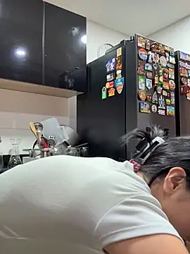 zoecams1 online show from May 16, 7:57 pm