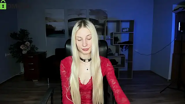 Alexa Woods online show from September 20, 7:45 pm