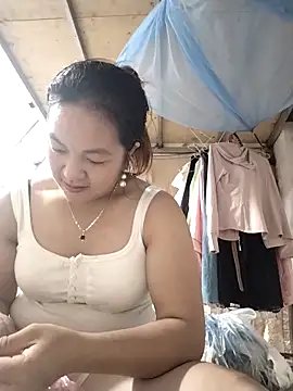 Snapshot of naop04 chatting on September 21, 7:18 am naop04 online show from September 21, 7:18 am