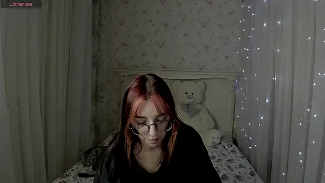 Leia Moreno online show from October 9, 4:00 pm