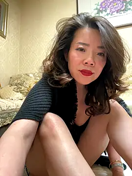 anna yngs online show from November 5, 9:58 am