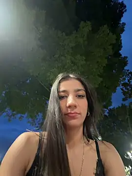 -juicy  online show from May 12, 11:22 pm