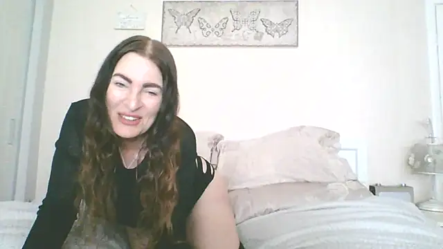 EllaKent online show from May 19, 2:35 pm