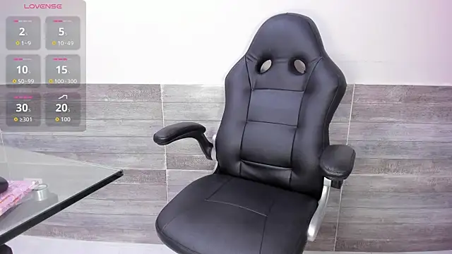 VioletLux online show from January 6, 8:23 pm